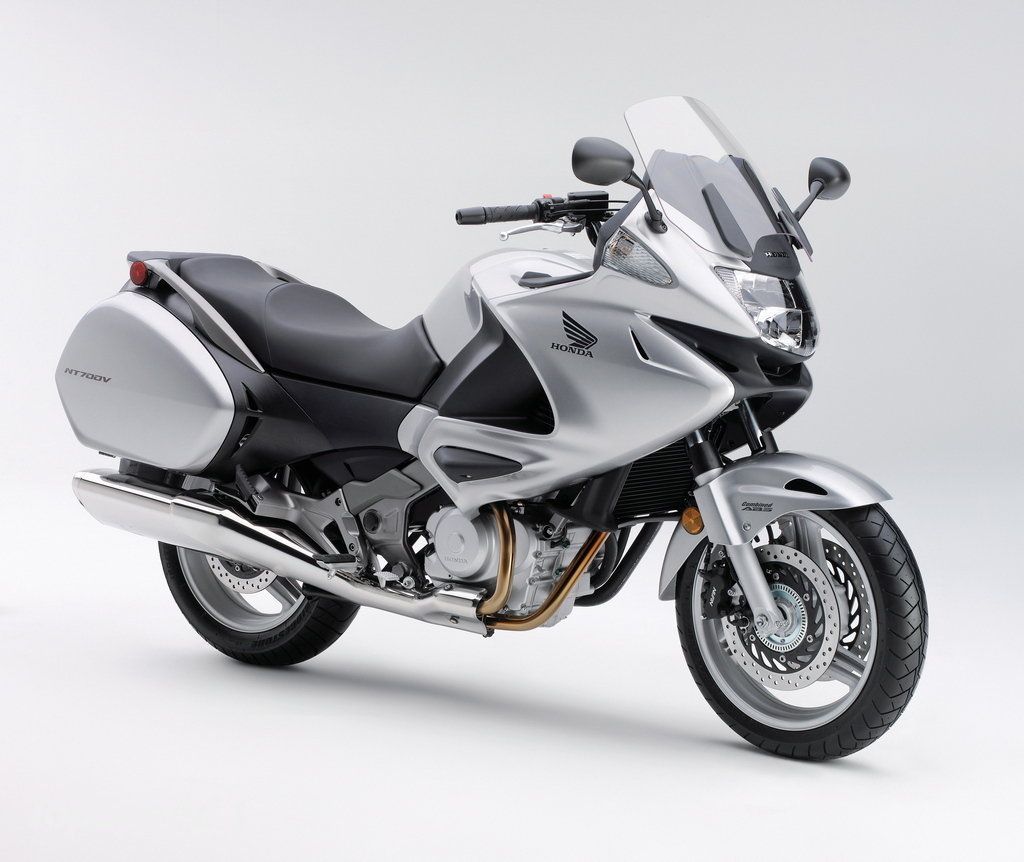 honda-nt700v-5_1024x0w.jpg