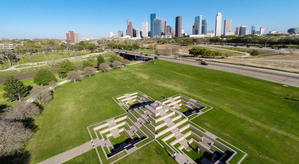 picnic-in-the-park-buffalo-bayou-park.jpg