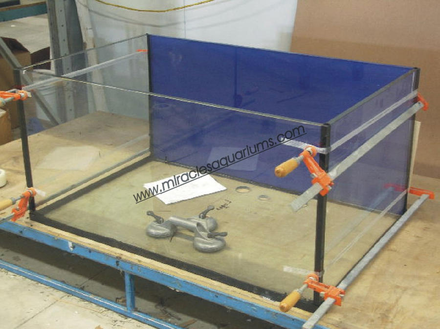 rimless_aquarium_by_logzor-d32ov7x.jpg