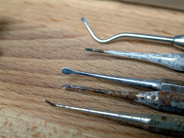 dental_tools.jpg