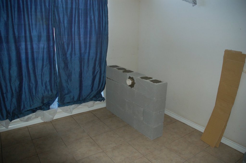 fishroom12.jpg