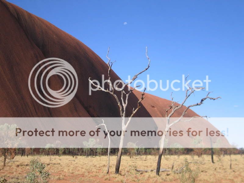UluruAyresRockSurrealLandscape.jpg
