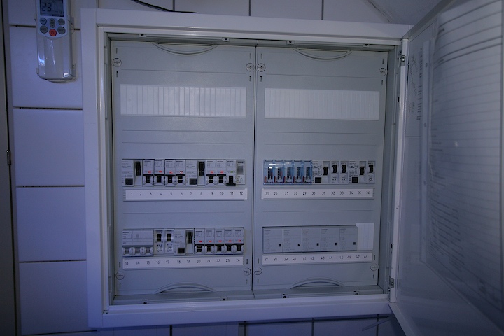 2-june_2006-4.jpg
